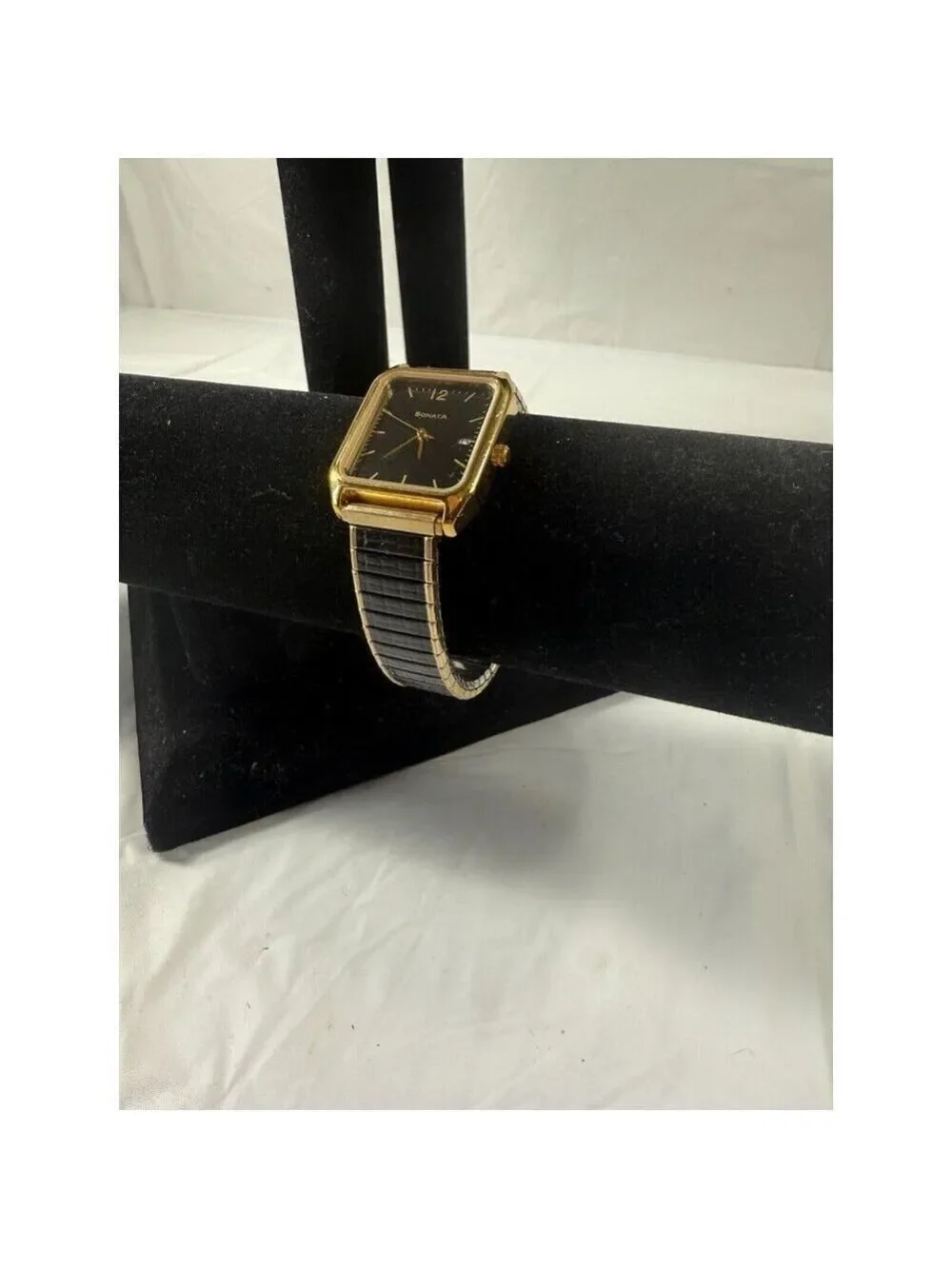RARE SONATA BY TATA MENS GOLD PLATED RECTABGLE DAY QUARTZ New Battery